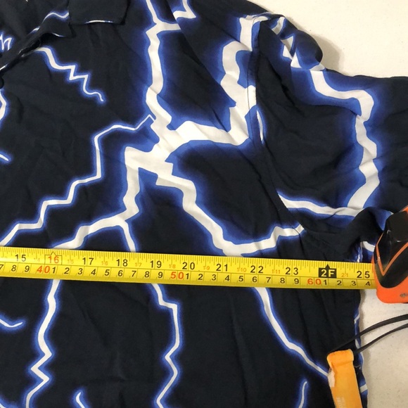 Lighting print button down mens shirt size xl pacsun - Picture 5 of 6